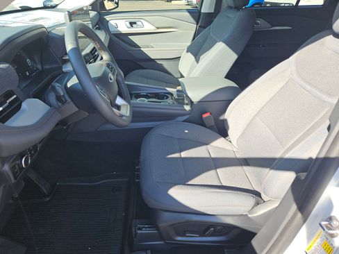 New 2025 Ford Explorer Active image 13