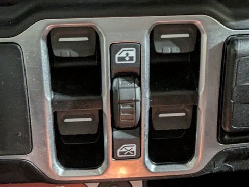 Used 2020 Jeep Gladiator Mojave w/ LED Lighting Group AWD/4WD image 23