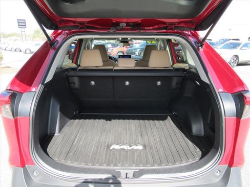 Used 2023 Toyota RAV4 LE image 31