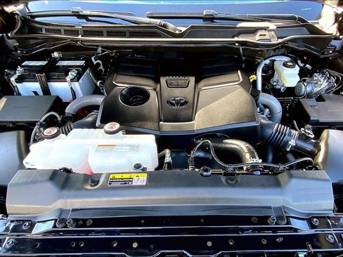 Used 2024 Toyota Tundra SR5 image 31