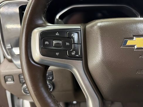 Used 2024 Chevrolet Silverado 1500 LT AWD/4WD image 20