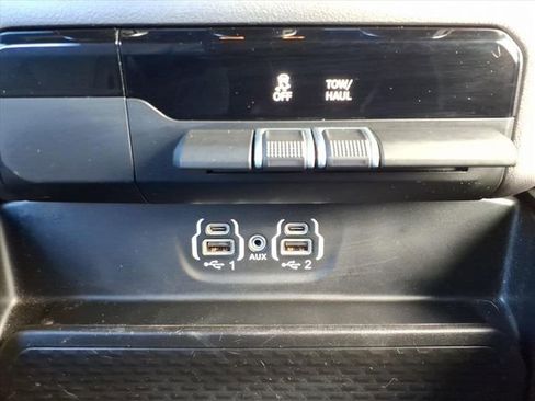 Certified 2022 RAM 1500 Big Horn image 19