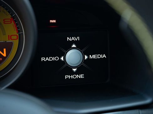 Used 2015 Ferrari 458 Italia Coupe RWD image 44