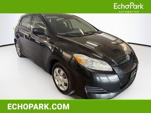 Used 2009 Toyota Matrix FWD image 1