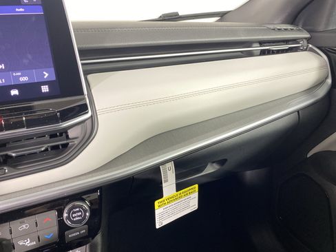 New 2026 Jeep Compass Limited AWD/4WD image 28