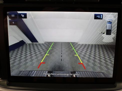 Used 2022 Ford F150 Platinum image 16