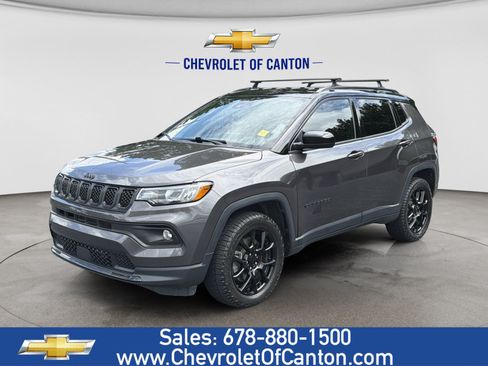 Used 2023 Jeep Compass Latitude AWD/4WD image 1