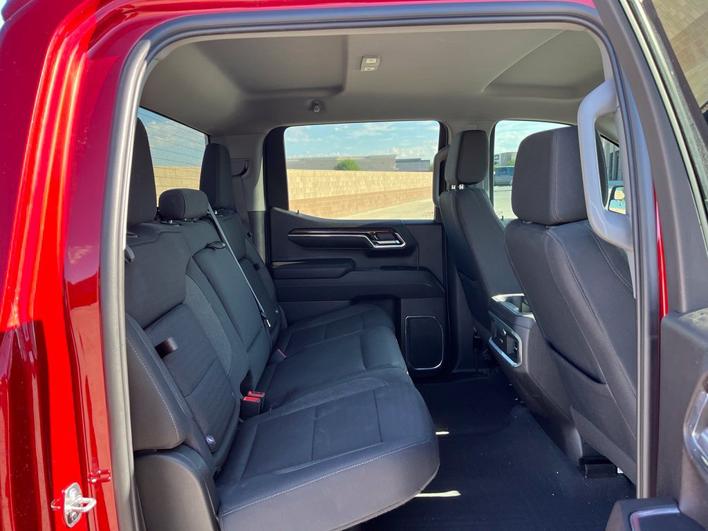 Used 2024 GMC Sierra 1500 Elevation w/ LPO, Elevation Black Package AWD/4WD image 19