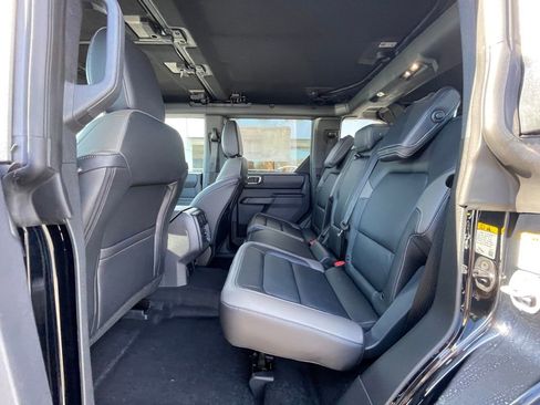 New 2025 Ford Bronco Outer Banks w/ Sasquatch Package image 20