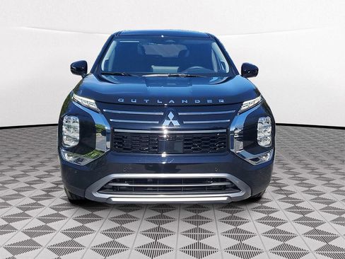 New 2026 Mitsubishi Outlander SE FWD image 2
