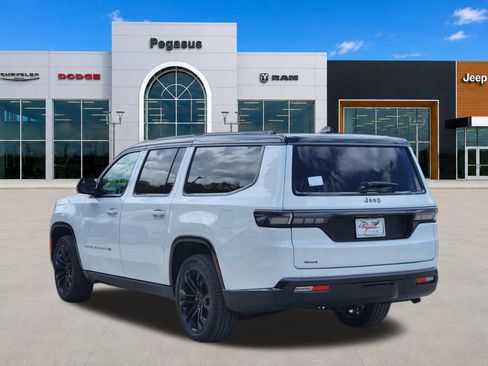 New 2026 Jeep Grand Wagoneer L Summit AWD/4WD image 4