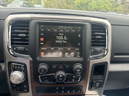 Used 2017 RAM 1500 Laramie w/ Convenience Group AWD/4WD image 12