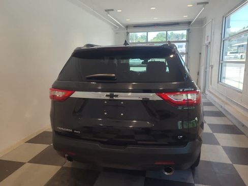Used 2019 Chevrolet Traverse LT w/ LT Premium Package AWD/4WD image 4