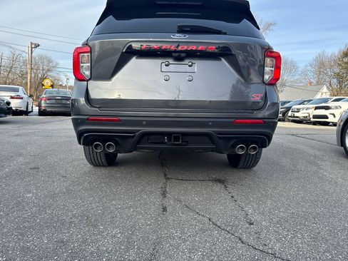Used 2020 Ford Explorer ST image 11