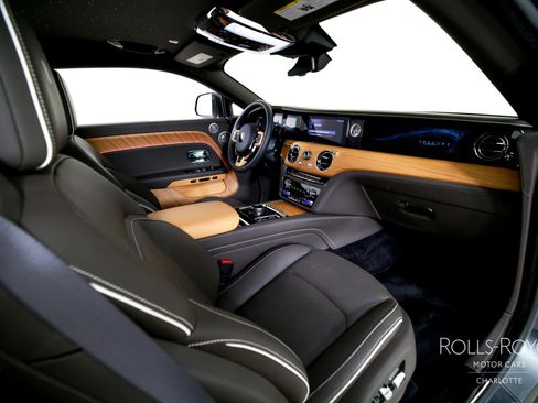 Certified 2025 Rolls-Royce Spectre w/ Spectre Launch Package image 25