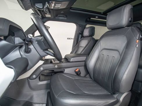 Used 2022 Land Rover Defender 90 X-Dynamic HSE AWD/4WD image 13