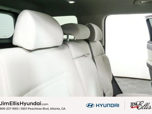 Used 2025 Hyundai Santa Fe SE image 19