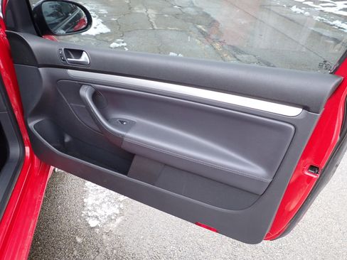 Used 2008 Volkswagen Rabbit S image 20