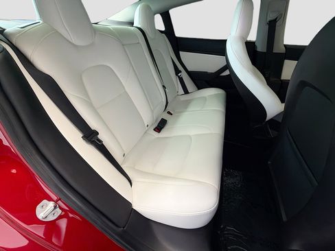 Used 2020 Tesla Model 3 Long Range image 14