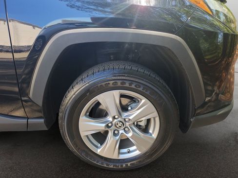 Used 2024 Toyota RAV4 LE AWD/4WD image 35
