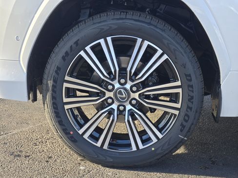 New 2026 Lexus LX 700h Luxury w/ Appearance Package image 8