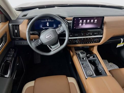 New 2026 Nissan Pathfinder Platinum AWD/4WD image 19