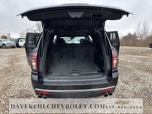 Certified 2024 Chevrolet Suburban High Country image 36