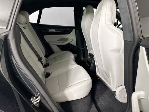 Certified 2024 Porsche Macan Turbo Electric AWD/4WD image 28