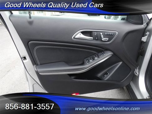 Used 2018 Mercedes-Benz GLA 250 4MATIC image 25