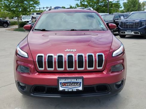 Used 2016 Jeep Cherokee Latitude w/ Cold Weather Group AWD/4WD image 5