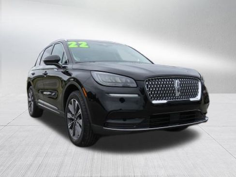 Used 2022 Lincoln Corsair Reserve w/ Elements Package image 9