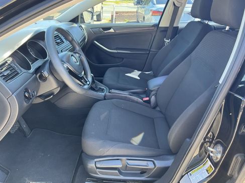 Used 2015 Volkswagen Jetta S w/ Welcome Package image 9