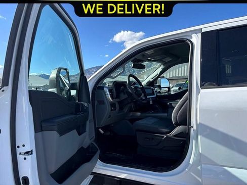 New 2026 Ford F350 XLT w/ XLT Premium Package AWD/4WD image 9