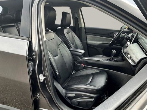 Used 2022 Jeep Compass Latitude image 7