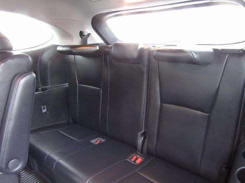 Certified 2022 Toyota Highlander XLE image 17