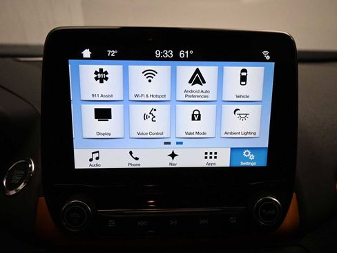 Used 2018 Ford EcoSport SES w/ SES Cold Weather Package AWD/4WD image 16