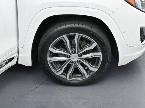 Used 2018 GMC Terrain Denali w/ Advanced Safety Package image 33
