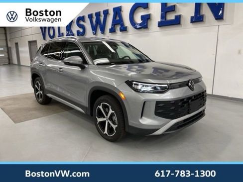 New 2026 Volkswagen Tiguan SE image 5