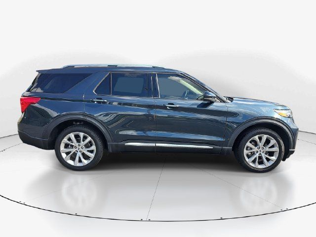 Used 2024 Ford Explorer Platinum w/ Technology Package AWD/4WD image 2