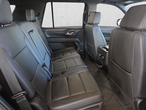 Used 2022 Chevrolet Tahoe LT w/ Luxury Package image 11