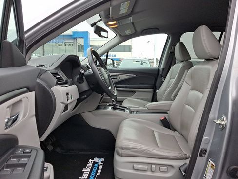 Used 2017 Honda Ridgeline RTL-T image 12