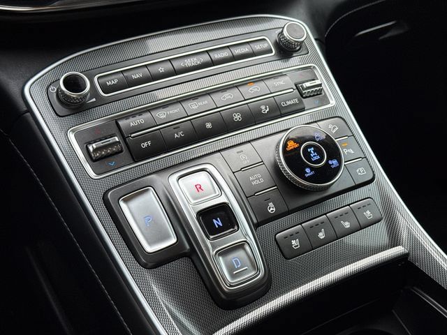 Used 2023 Hyundai Santa Fe Limited AWD/4WD image 27