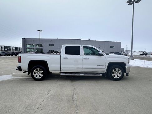 Used 2016 GMC Sierra 1500 SLT w/ SLT Preferred Package image 4