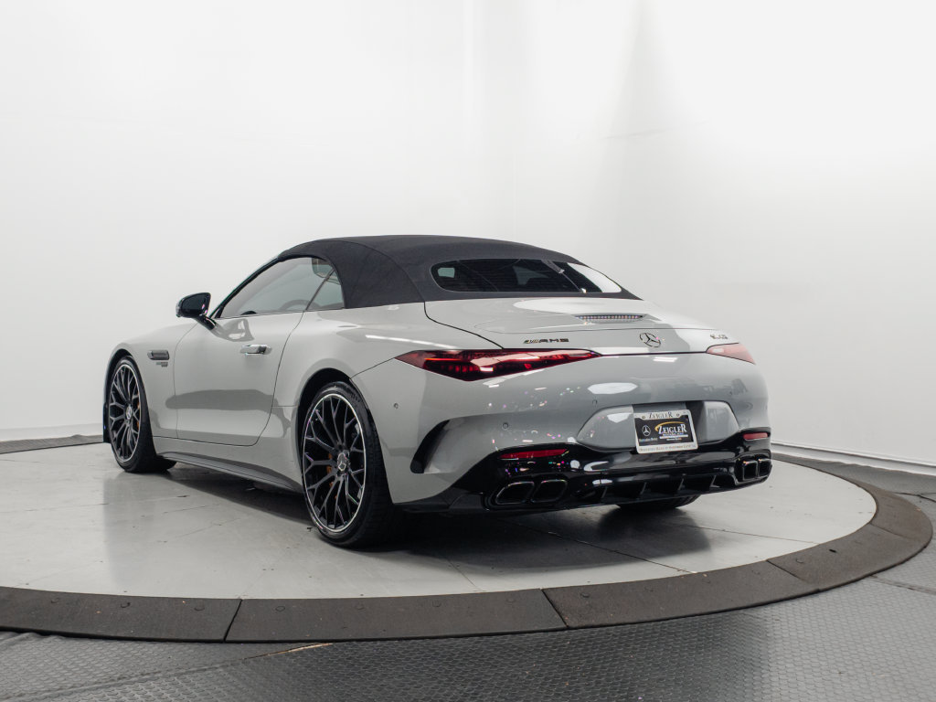 Used 2022 Mercedes-Benz SL 63 AMG 4MATIC w/ AMG Aerodynamic Package image 29