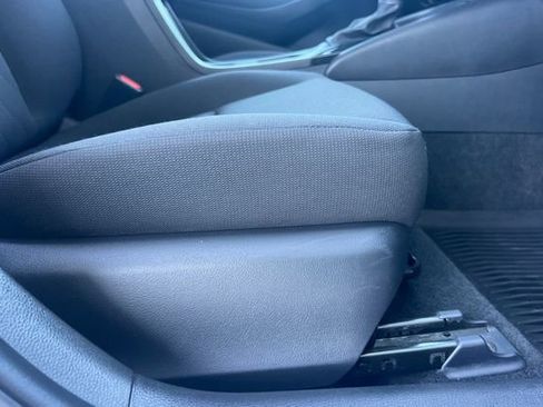 Used 2023 Toyota Corolla LE image 21