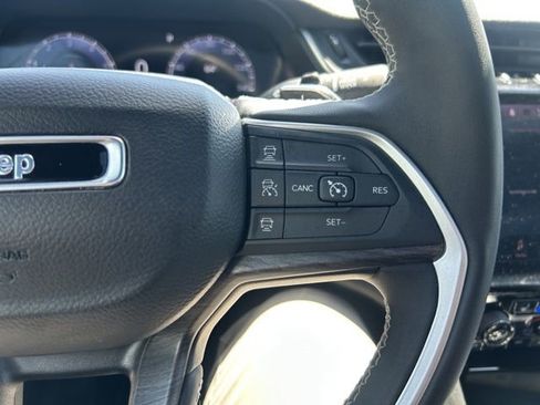 Used 2024 Jeep Grand Cherokee Limited w/ Luxury Tech Group II AWD/4WD image 29