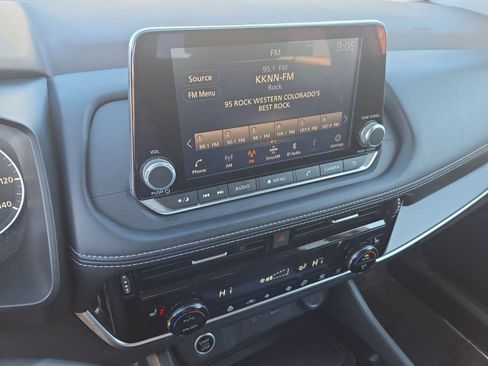 Used 2021 Nissan Rogue SV w/ Premium Package image 24