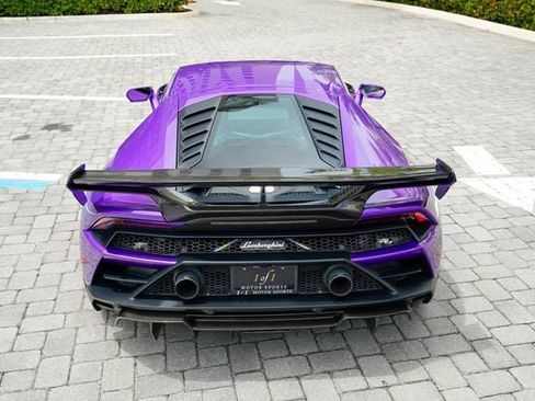 Used 2021 Lamborghini Huracan EVO RWD image 23