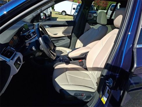 Used 2019 BMW X1 sDrive28i image 10