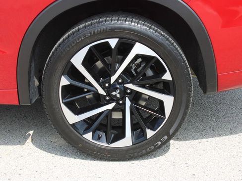 Used 2024 Mitsubishi Outlander SEL AWD/4WD image 31